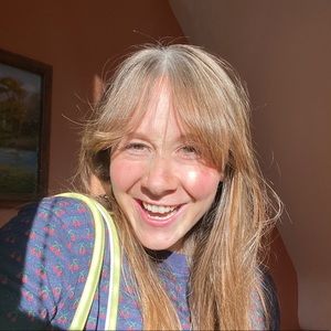 Meet your Posher, Julia